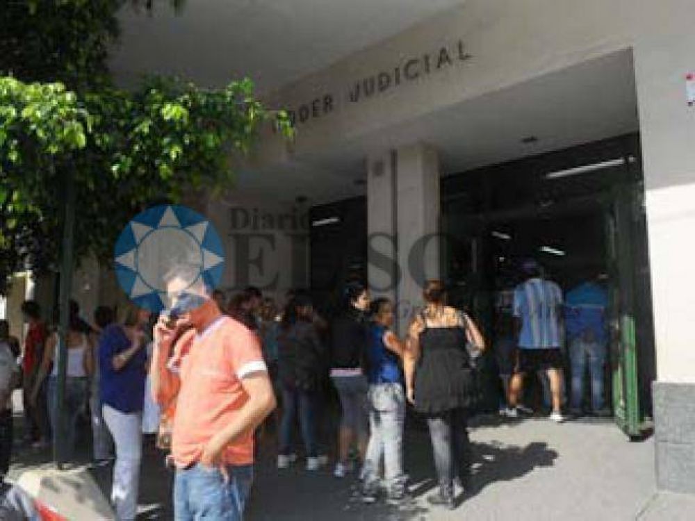 Nueva marcha por los j�venes asesinados en la ribera local