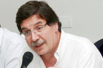 Sileoni: "No se puede empezar una discusi�n salarial con 48 horas de paro"