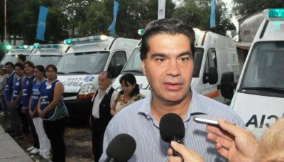 Capitanich habilit� nueva sala de Endocrinolog�a en el Perrando y entreg� ocho ambulancias