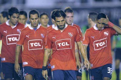 Godoy Cruz mand� al �Rojo� a la zona del descenso y es puntero