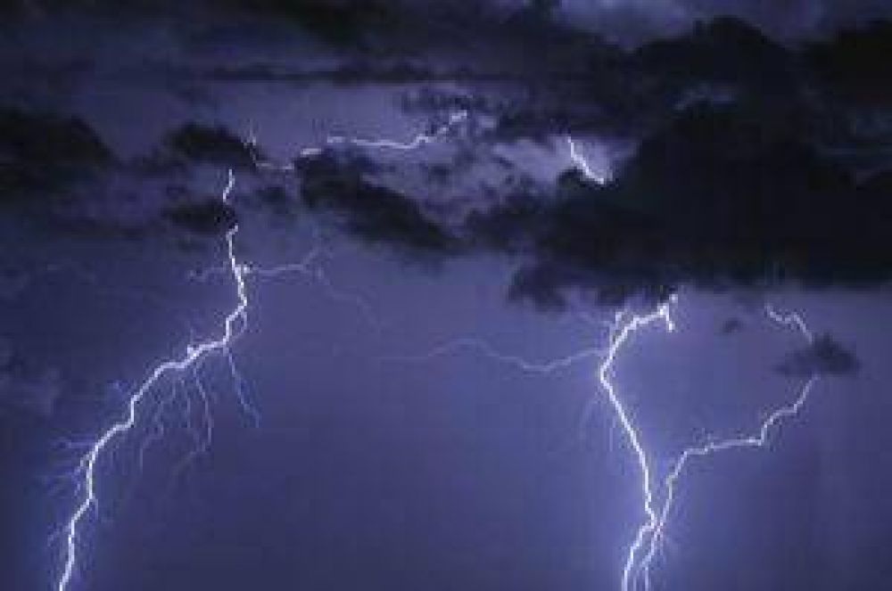 Santiago del Estero en alerta por lluvias y tormentas