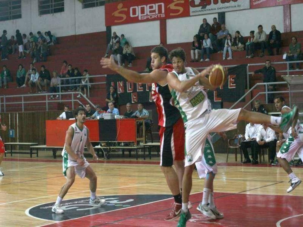 Pese a la ca�da en Capital, Independiente se clasific�