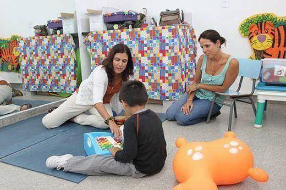 El Centro de Estimulaci�n Temprana comenz� a atender a ni�os con autismo