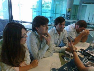 Agrupaci�n del PJ: �Larra�aga nos dio lugar para opinar�