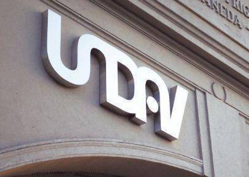 La UNDAV firm� Convenio con la Universidad La Sapienza de Roma