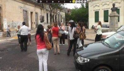 Mayor�a de los gremios docentes firmaron acuerdo de mejora salarial