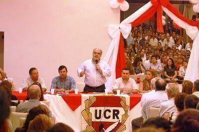  Colombi transmiti� confianza a sus correligionarios y asegur� que el radicalismo seguir� gobernando