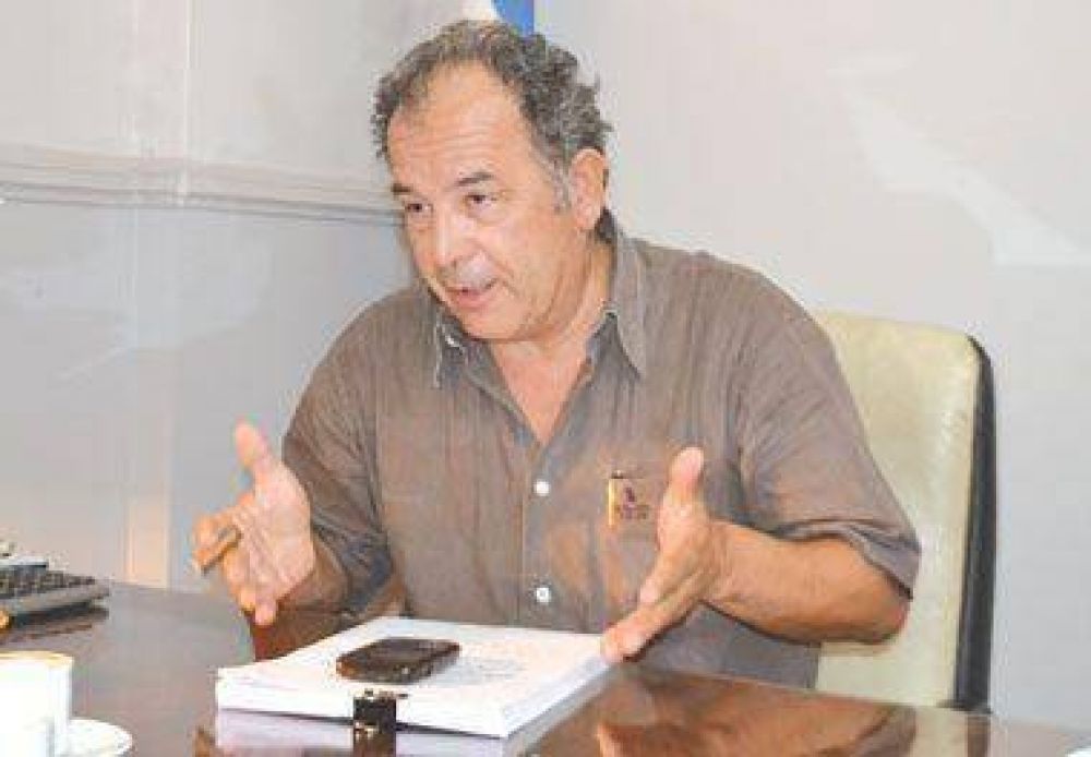 Para Guzm�n Soria �fue un error� crear un nuevo bloque