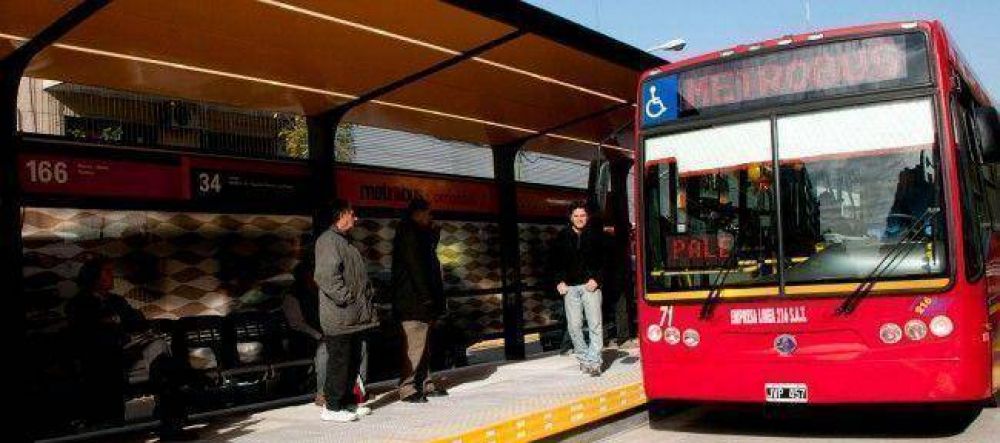 Por qu� el metrob�s les gan� la carrera a los subtes