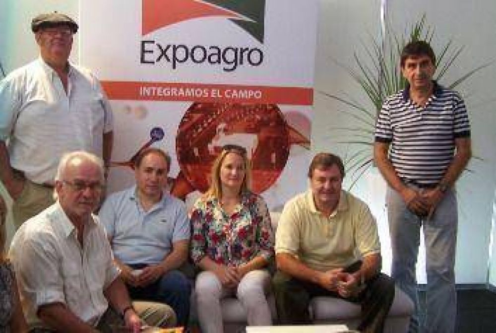 Legisladores del GEN-FAP en Expoagro.	