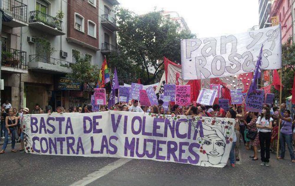  Incidentes tras una marcha en defensa de la mujer en C�rdoba