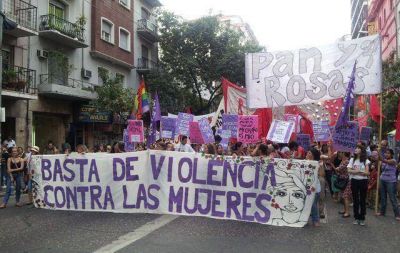  Incidentes tras una marcha en defensa de la mujer en C�rdoba