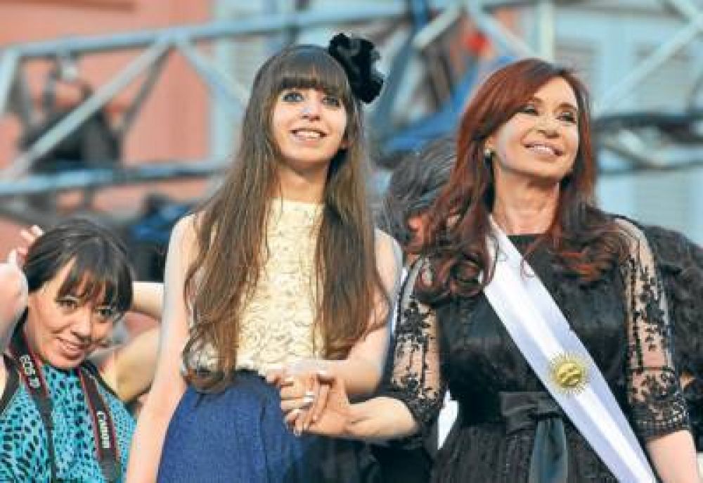 Crist�bal L�pez emple� a una sobrina de Cristina Kirchner