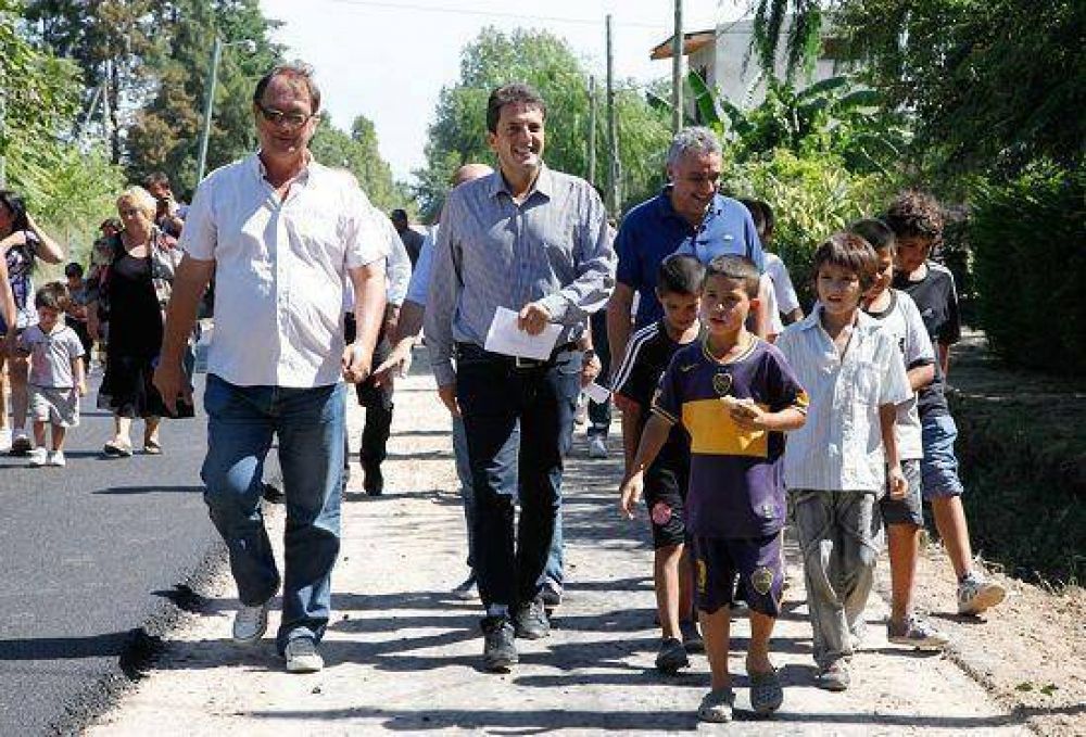 Massa recorri� nuevos asfaltos