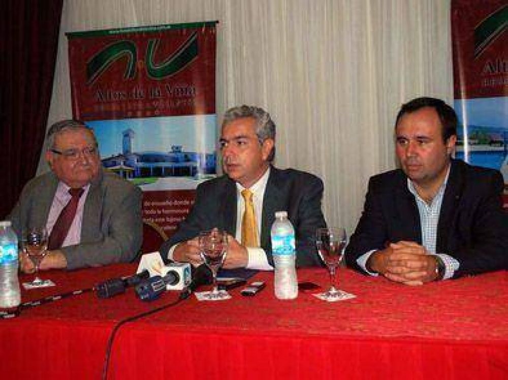 Debatieron sobre seguridad p�blica y prevenci�n de riesgos para el turismo