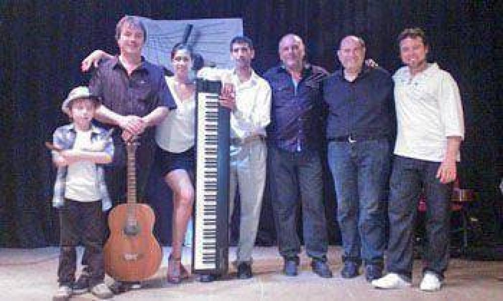 El grupo �La Marca� se presenta en Florentino