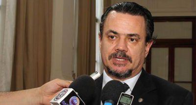 Tognoli "afronta un cargo que se le hace a �l en forma personal"