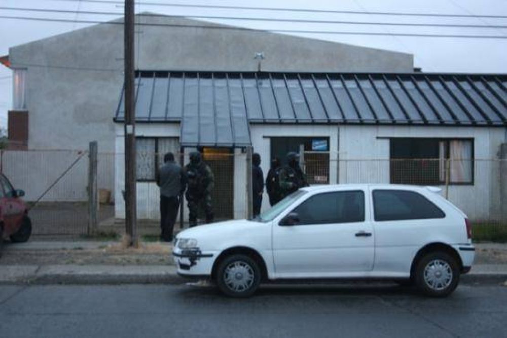 Allanamiento y un detenido por presunta �comercializaci�n de estupefacientes�