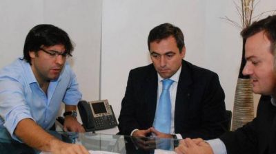 Con nuevo interlocutor K, Mestre busca ayuda nacional