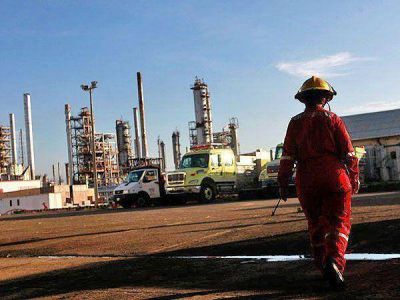 Venezuela advierte que "no cambiar�" su pol�tica petrolera