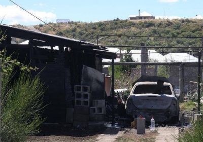 Tiros y fuego en un violento amanecer en Bariloche