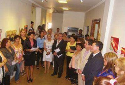 Inauguraron muestra de pinturas en la Legislatura