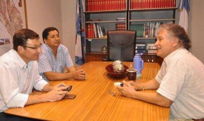 Infraestructura entreg� fondos para Polideportivo de Villa Castelli