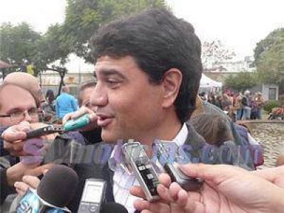 Denuncian a Jorge Macri por falsificaci�n de un documento p�blico al habilitar obra