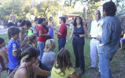El PRO de Pilar sale a los barrios y arranca la campa�a 2013