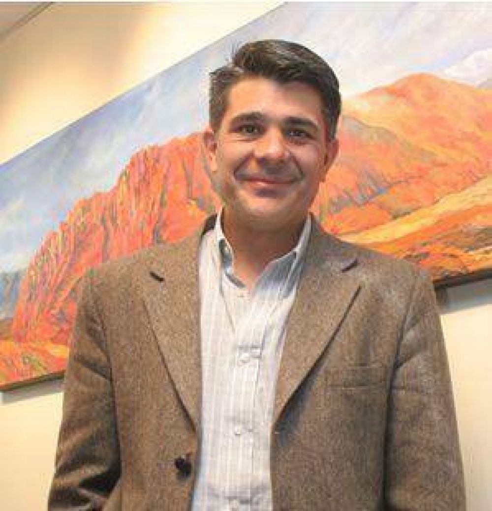 Eliminaron del padr�n a profesionales por cobrar plus	