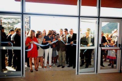 Qued� inaugurada la nueva maternidad �Dra. Teresita Baigorria�