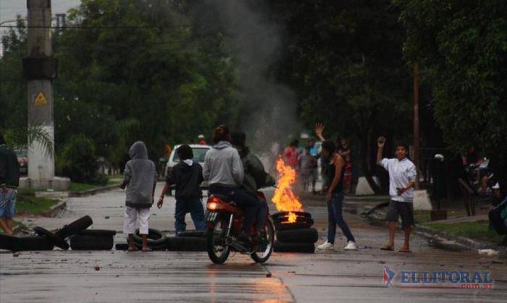 La muerte de un joven en la S�ptima desat� la bronca de familiares y amigos