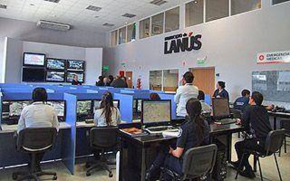 En abril comenzar�n a instalar botones antip�nico en escuelas