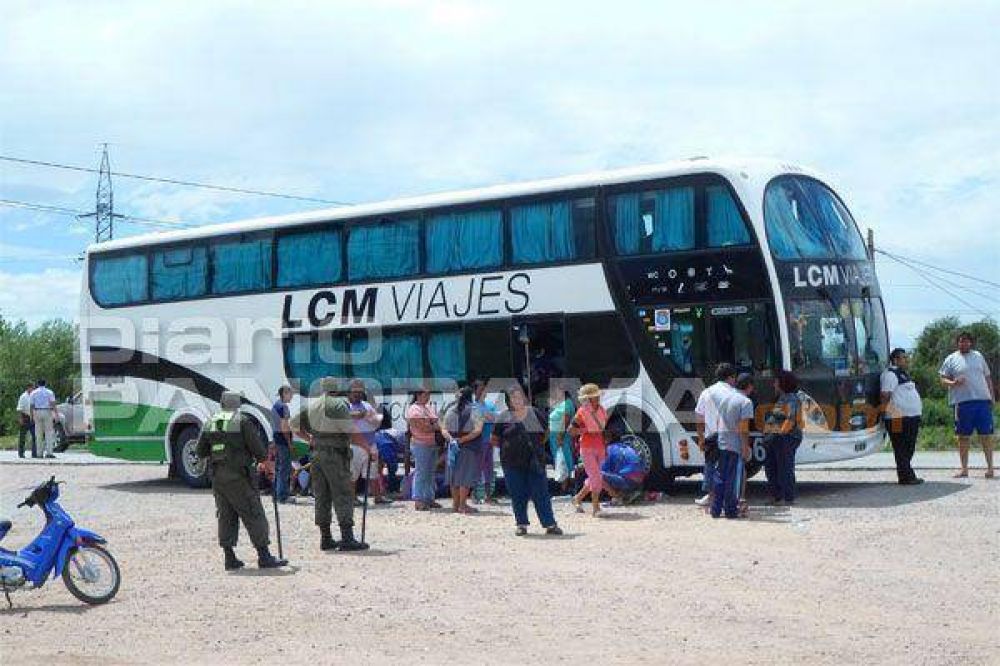 Detienen a dos colectivos por supuesto contrabando