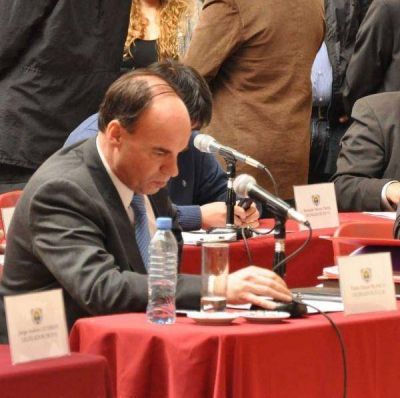 Ley 915: �Significa un importante incentivo para los empleados estatales�, dijo Blanco Destacado