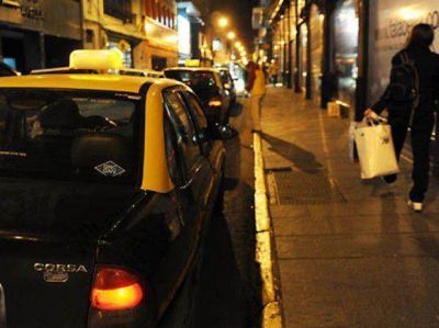 Los taxistas dan plazo al gobierno por un nuevo plan de seguridad