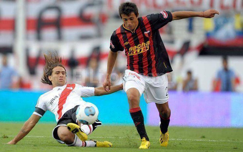 Col�n cay� en el Monumental ante River
