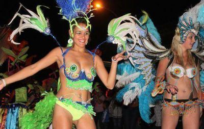 Hinojo despidi� el verano con un gran show de Huella Pampa