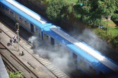 Diez heridos en el tren Sarmiento por un colch�n en llamas