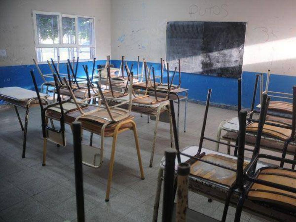Docentes de la Provincia anunciaron un paro de 48 horas a partir de ma�ana