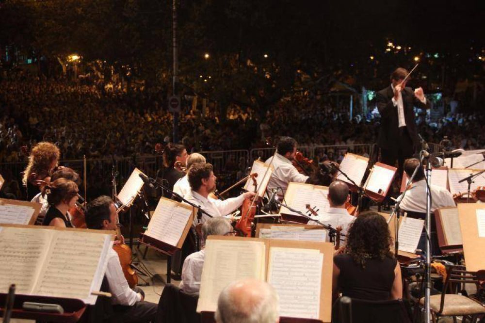 Mas de 10000 personas disfrutaron de la Orquesta Sinf�nica Nacional en San Miguel