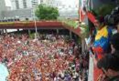 Nicol�s Maduro formaliz� su candidatura y le respondi� a Capriles