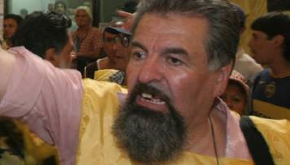 Ins�lito: Castells reclama permiso para que sus militantes porten armas