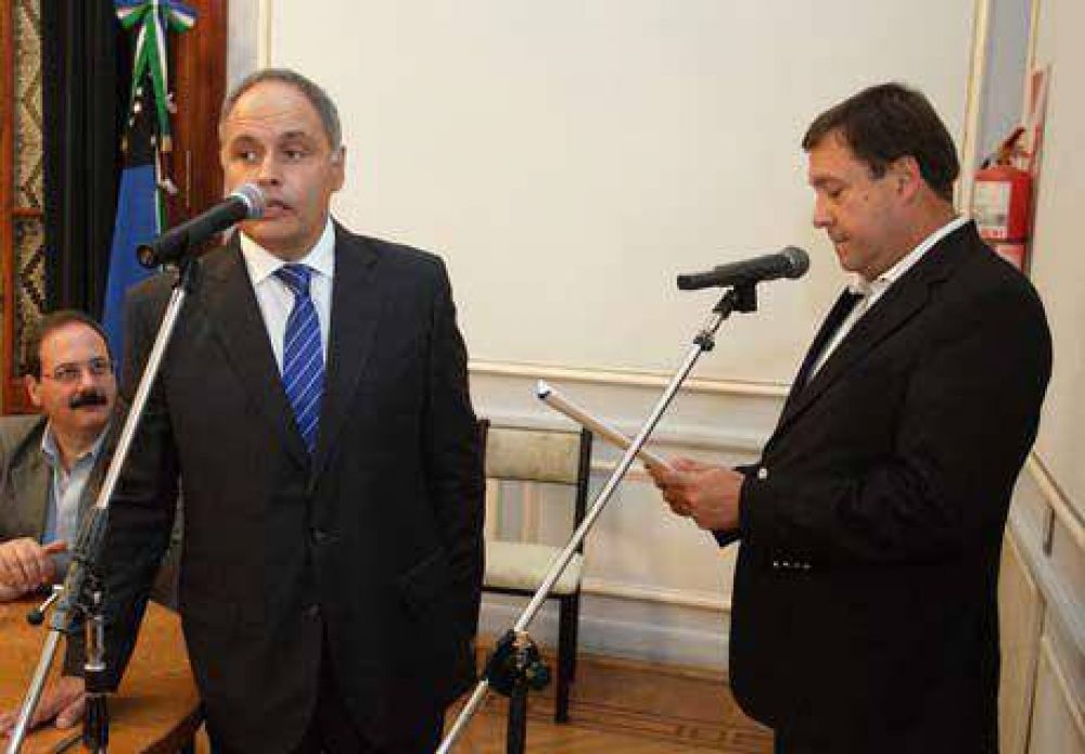Jur� el nuevo secretario de Energ�a