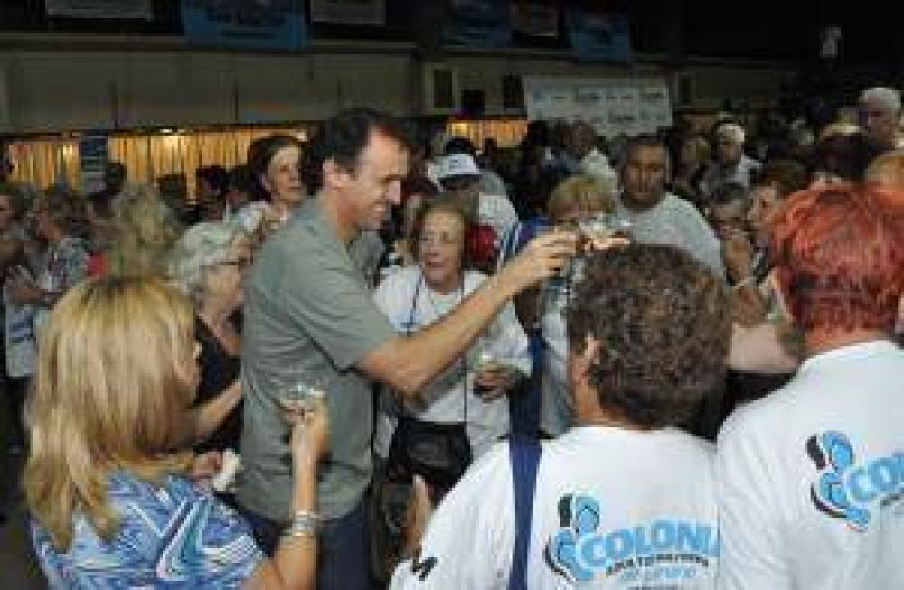 M�s de 1700 abuelos participaron de la Colonia de Adultos Mayores