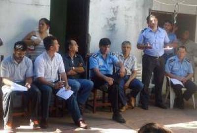 Contin�a las reuniones para mejorar la seguridad en barrios de Resistencia