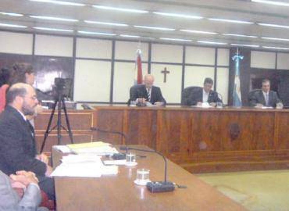 A puertas cerradas se inici� el juicio por el asesinato del joven Ogguier