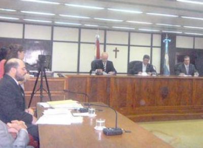 A puertas cerradas se inici� el juicio por el asesinato del joven Ogguier