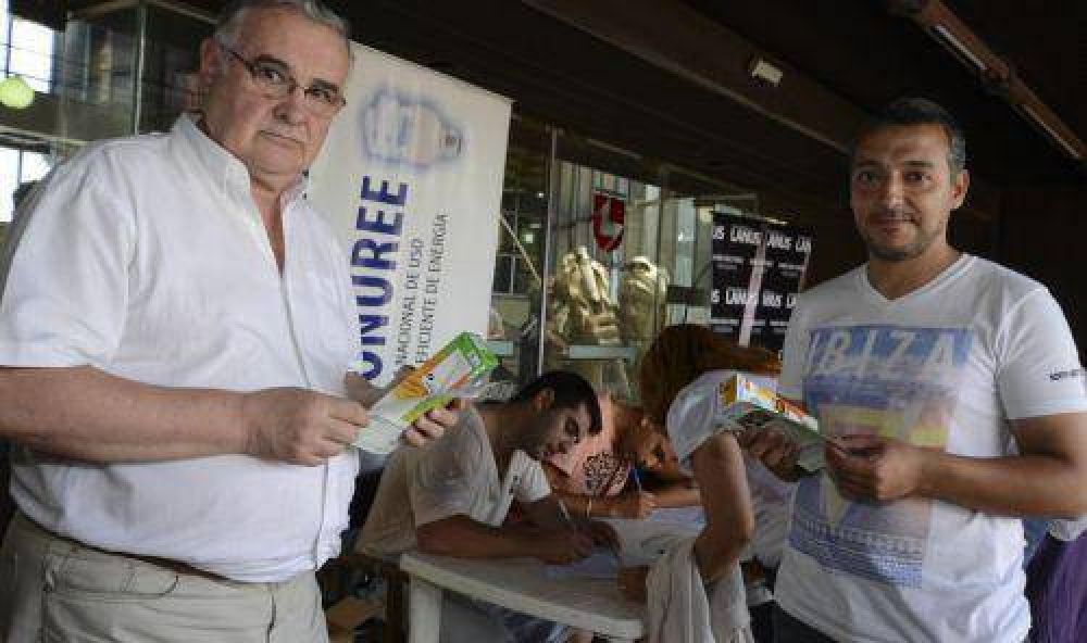 Comenz� la entrega de l�mparas bajo consumo