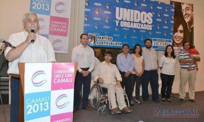 Con un mensaje de inclusi�n, Camau present� a sus candidatos a concejales